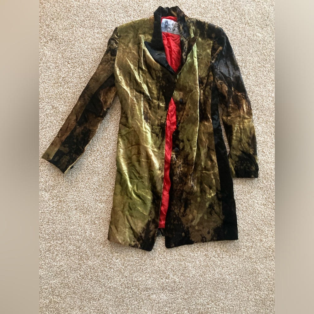 Fiorella Venezia velvet Jacket. Made in Italy.